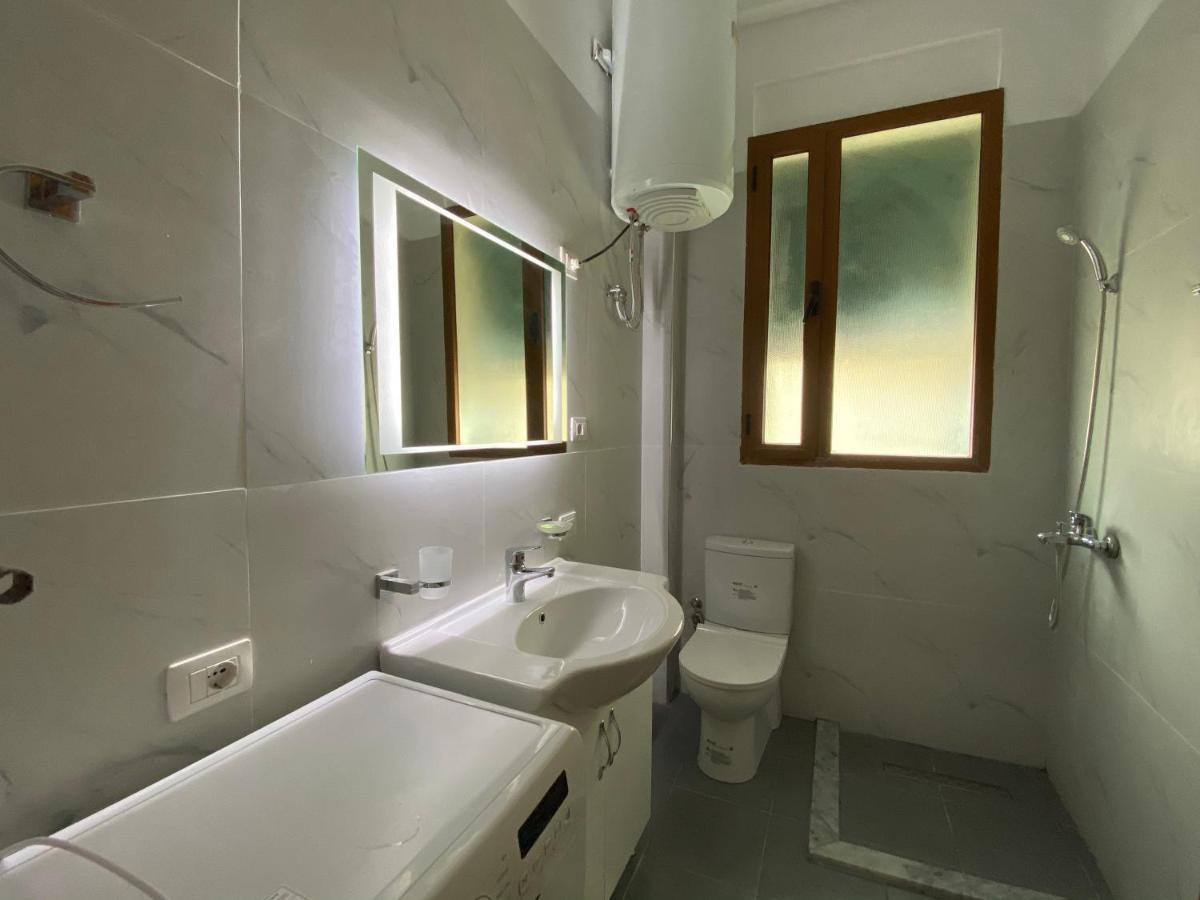 Trumpets Apartment Tiranë Eksteriør bilde