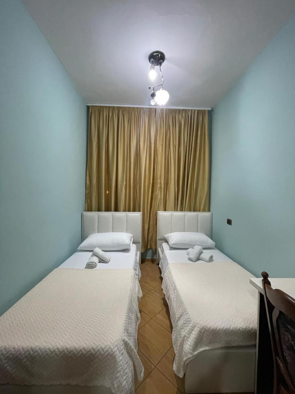 Trumpets Apartment Tiranë Eksteriør bilde